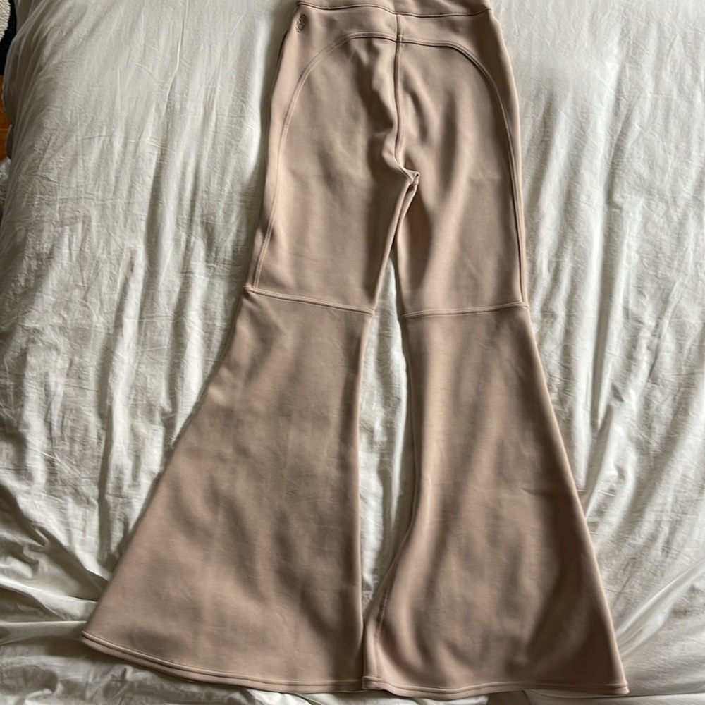 Pants - Picture 4 of 7